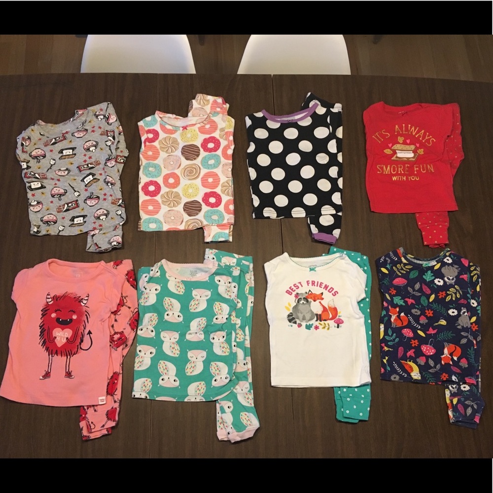 Lot of 8pr girls cotton pjs, size 9-12 months